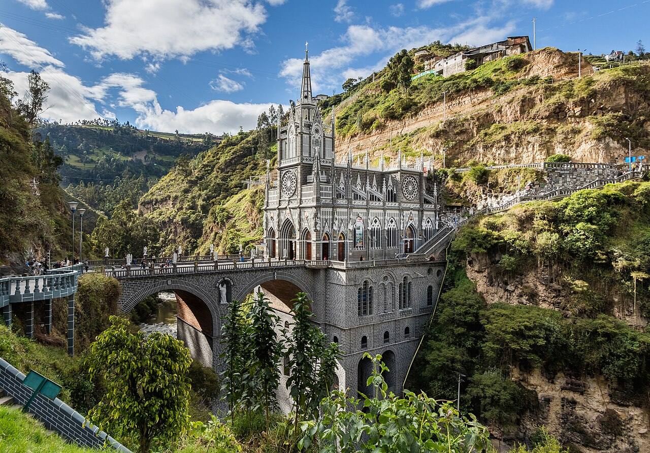 Excursiones de un día en Pasto: el Santuario de Las Lajas, cerca de Ipiales.
