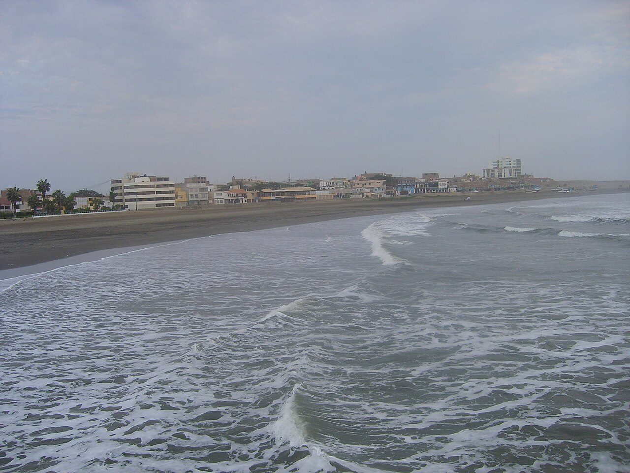 El muelle de Pimentel, uno de los balnearios más bonitos que ver cerca de Chiclayo