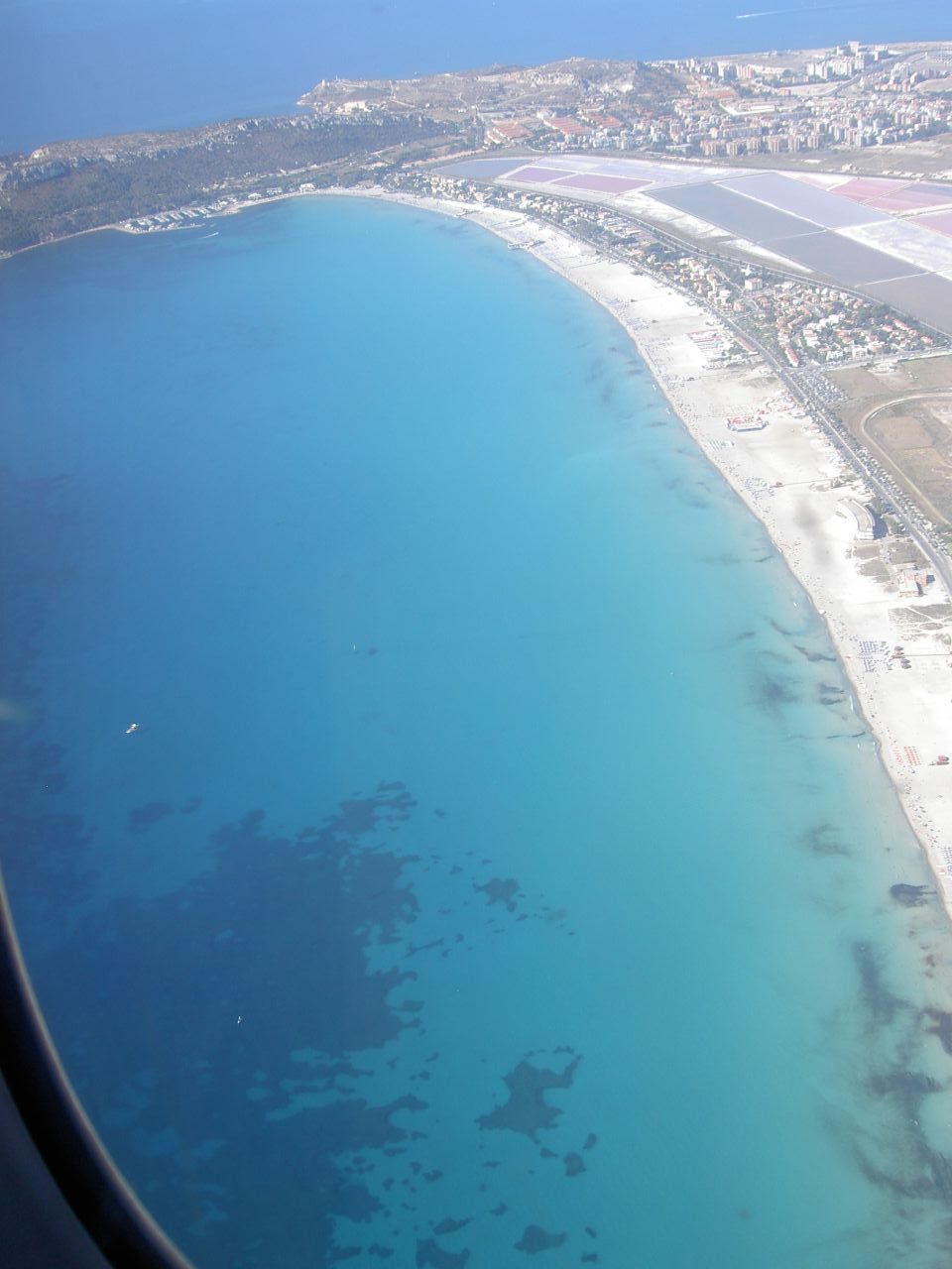 La playa del Poetto, imprescindible que ver en Cagliari en verano