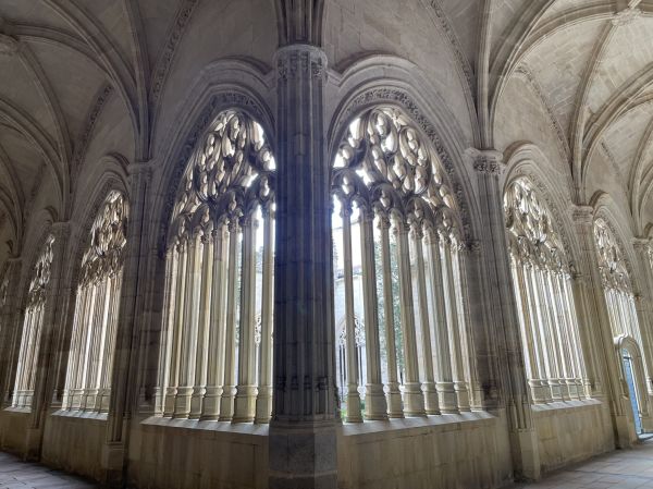 Entradas y museos en Segovia: la catedral gótica y el Alcázar, imprescindibles de la ciudad.