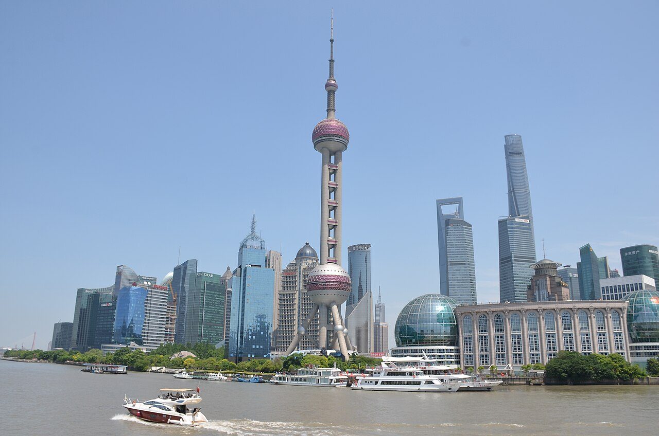 Entradas y museos en Shanghai: los miradores de Pudong al anochecer