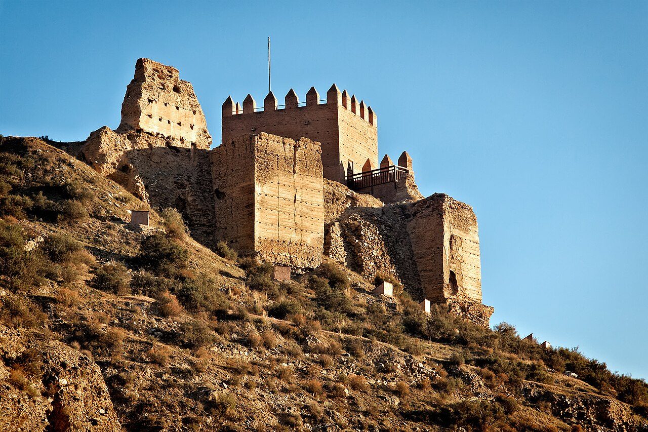 El castillo árabe que corona el pueblo de Tabernas