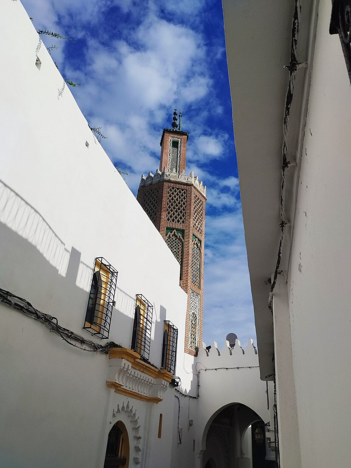 Visita guiada en Tánger recorriendo los callejones de la medina y la Kasbah
