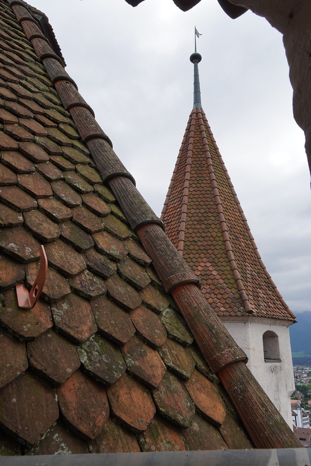 El castillo de Thun corona la ciudad y ofrece las mejores panorámicas del lago
