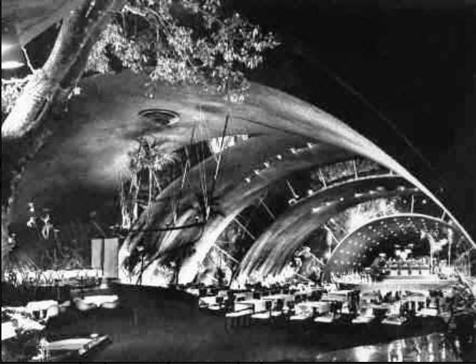 Espectáculo nocturno incluido en las entradas y museos en La Habana