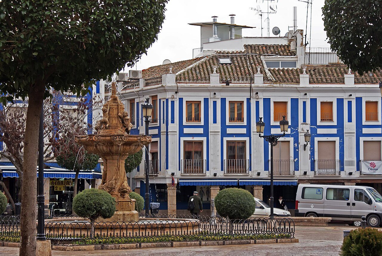 La Plaza de España, punto de partida para descubrir qué ver en Valdepeñas