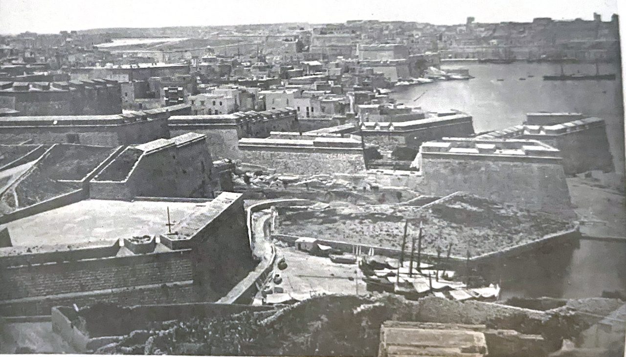Vistas del Gran Puerto en una visita guiada en La Valeta.