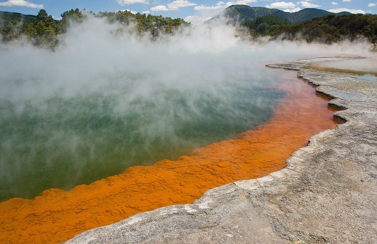 La Champagne Pool de Wai-O-Tapu, imprescindible que ver en Rotorua