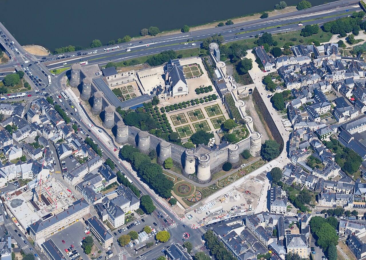 El castillo, punto de partida para ver qué visitar en Angers