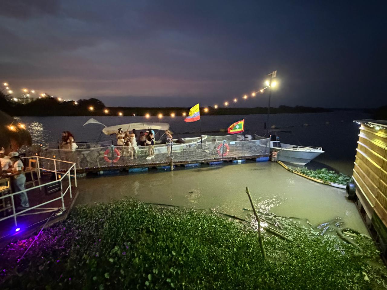 El malecón del río Magdalena, uno de los lugares que ver en Barranquilla al atardecer
