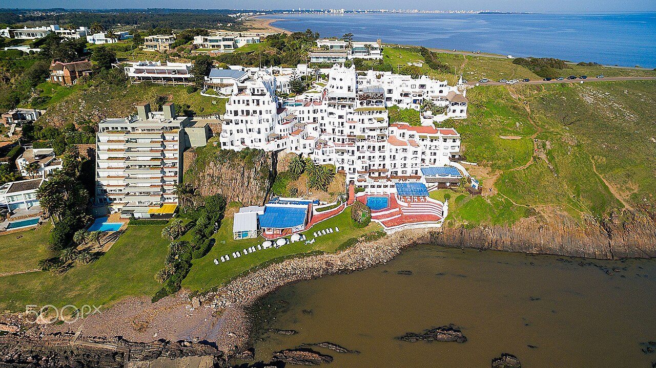 Casapueblo al atardecer, una visita imprescindible cerca de Punta del Este