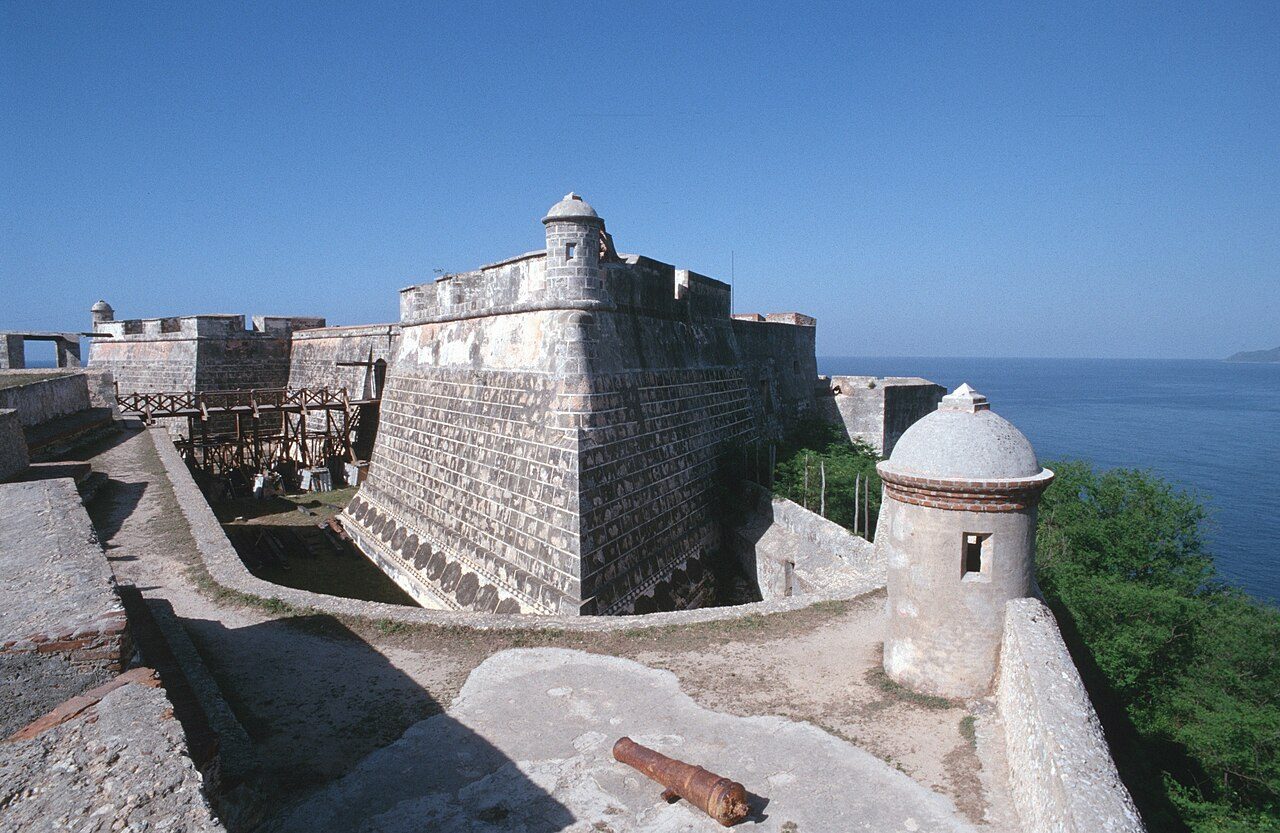 El Castillo del Morro, una de las visitas más espectaculares que ver en Santiago de Cuba.