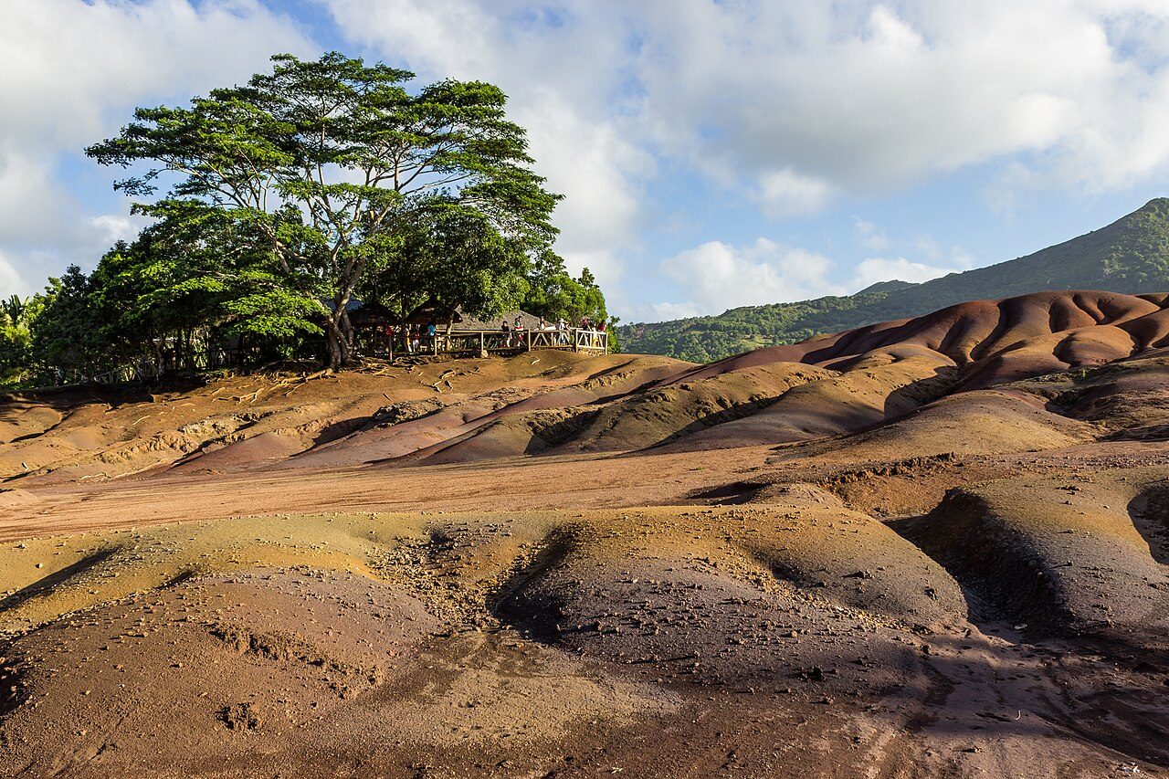 La Tierra de los Siete Colores en Chamarel, visita estrella de Rio Negro