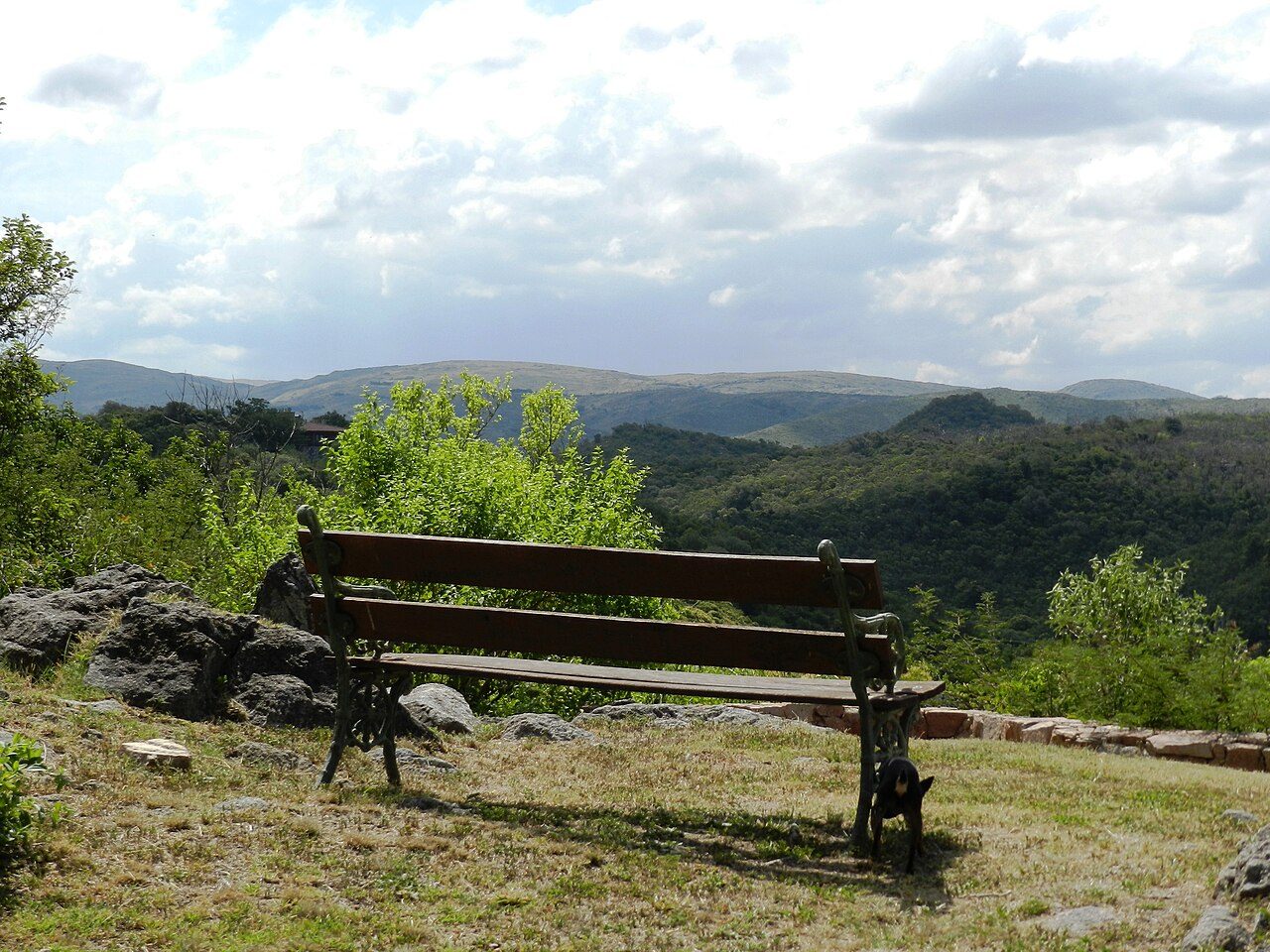 Paisaje serrano en una de las excursiones de un día en Córdoba Argentina.