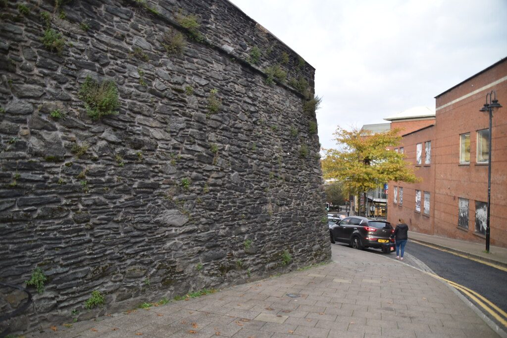 Las históricas murallas, punto de partida para descubrir qué ver en Londonderry