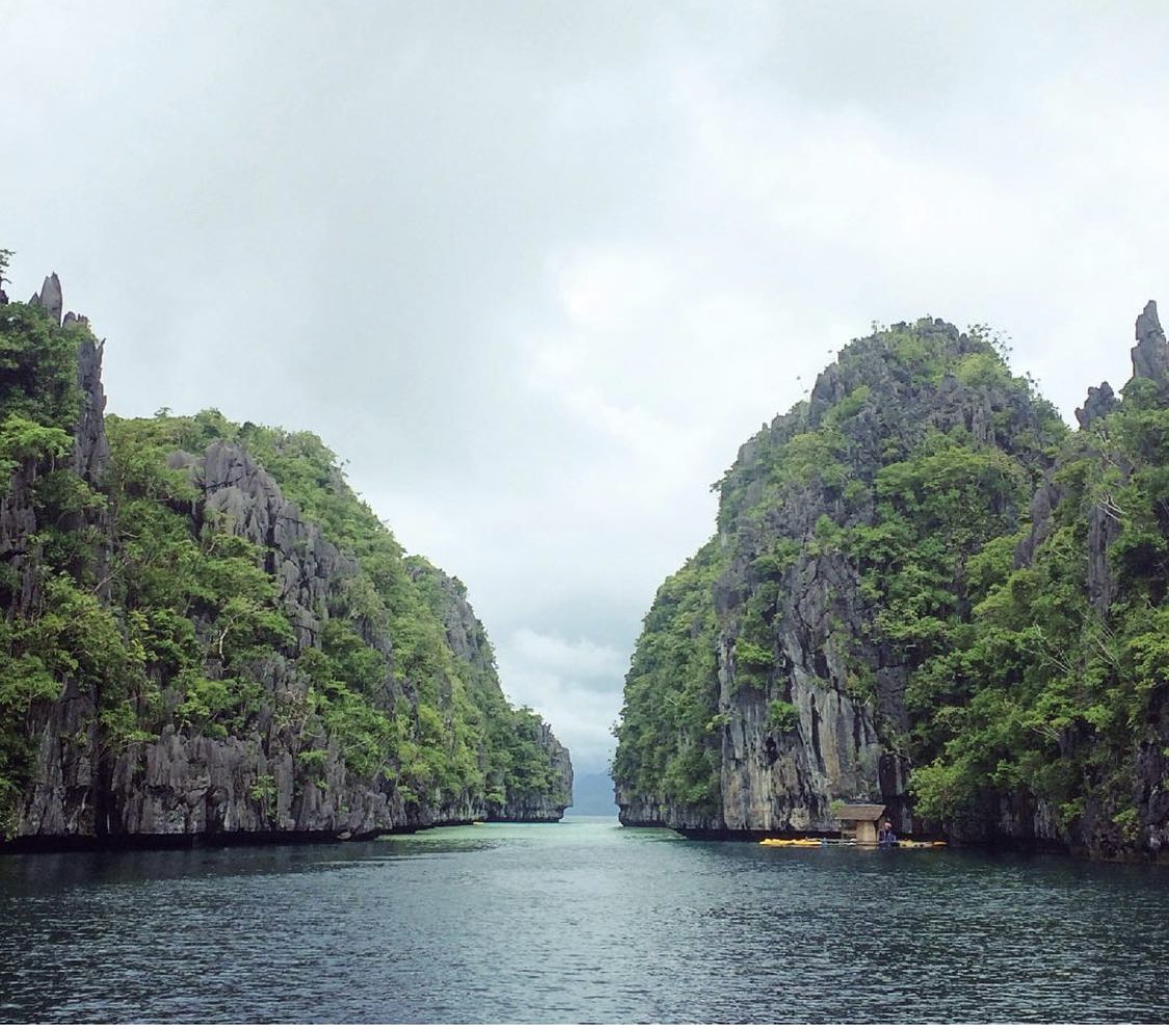 Las lagunas de El Nido, una de las excursiones de un día en Puerto Princesa más espectaculares.