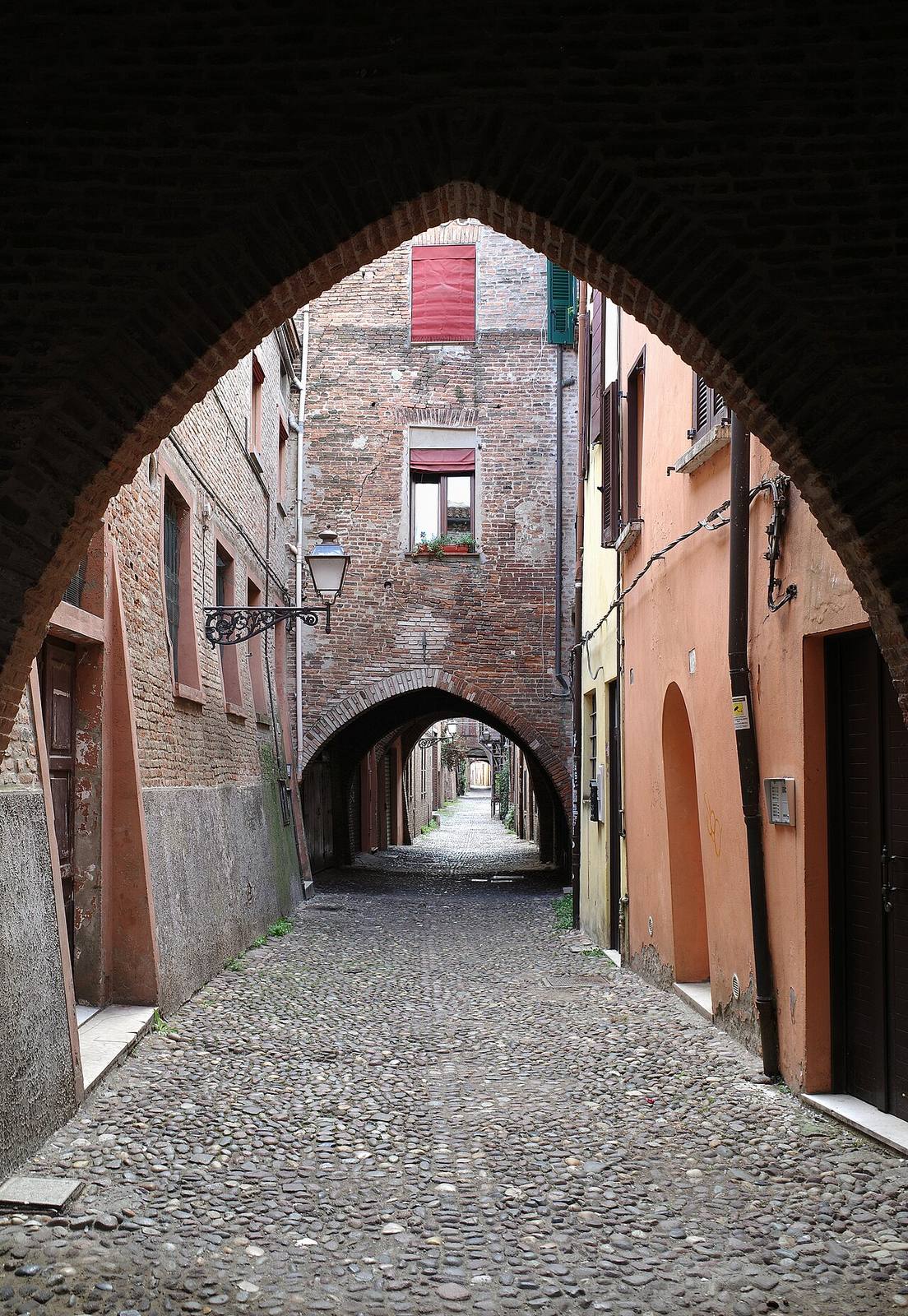 La Via delle Volte, uno de los rincones más fotogénicos que ver en Ferrara