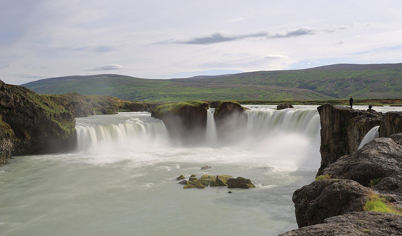 La cascada de Goðafoss, excursión imprescindible cerca de Húsavik