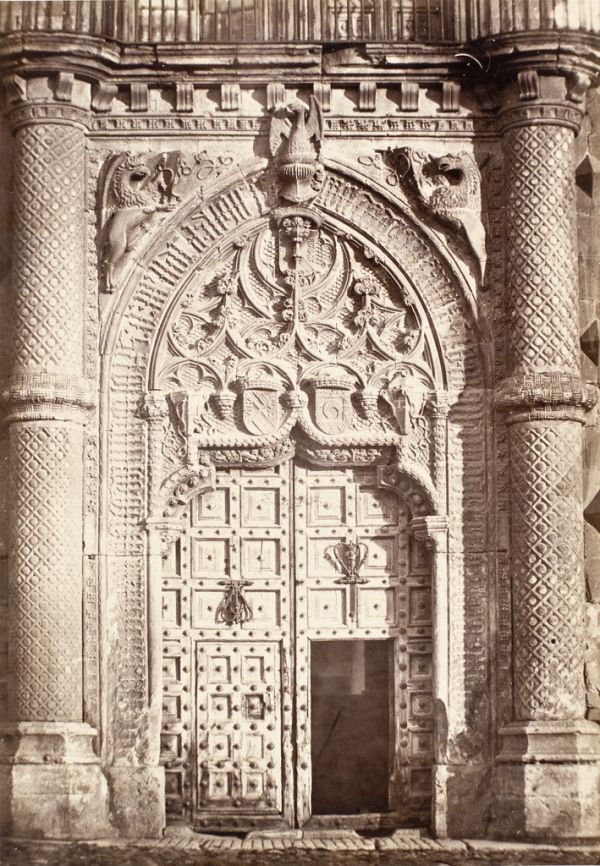 Calles del casco histórico en una visita a qué ver en Guadalajara, España