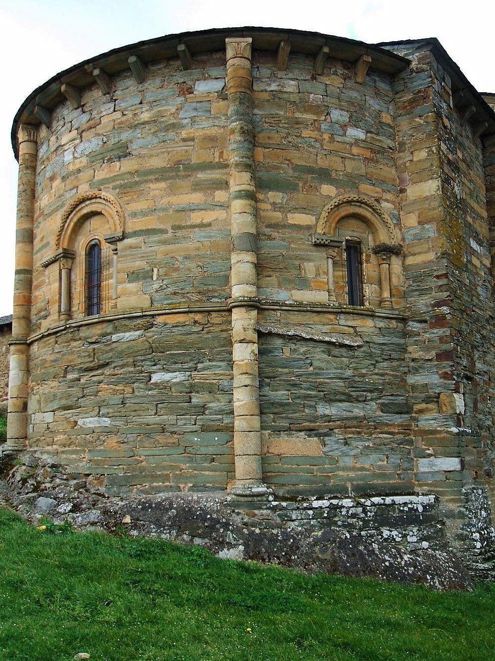 La Iglesia de Santiago, símbolo del Camino en Villafranca del Bierzo