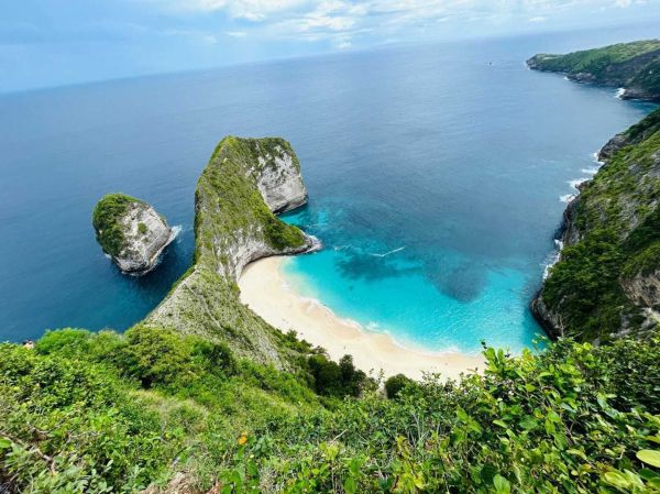 Kelingking Beach, la imagen más icónica de qué ver en Nusa Penida