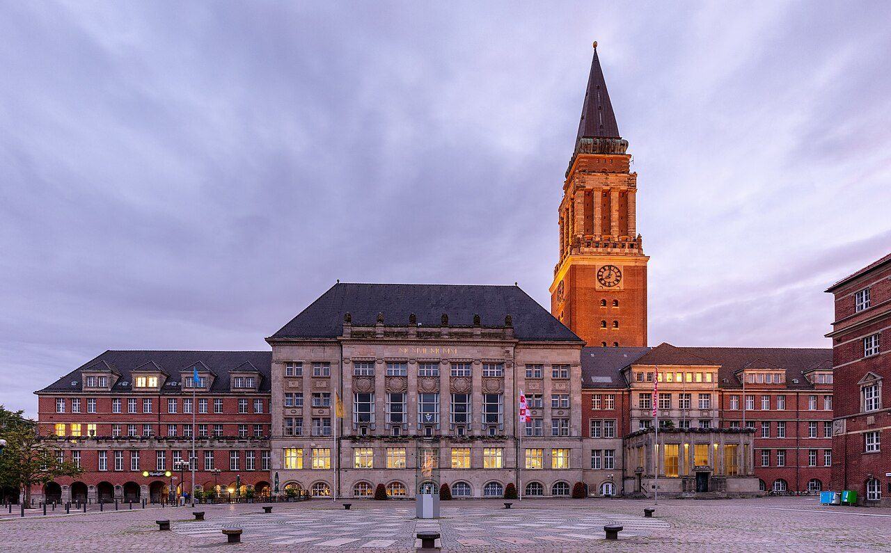El ayuntamiento y su torre, parada habitual de qué ver en Kiel