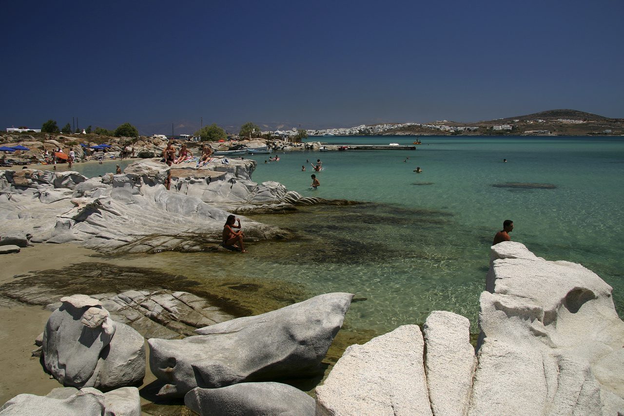 Las rocas de Kolymbithres, una de las playas más icónicas que ver en Paros
