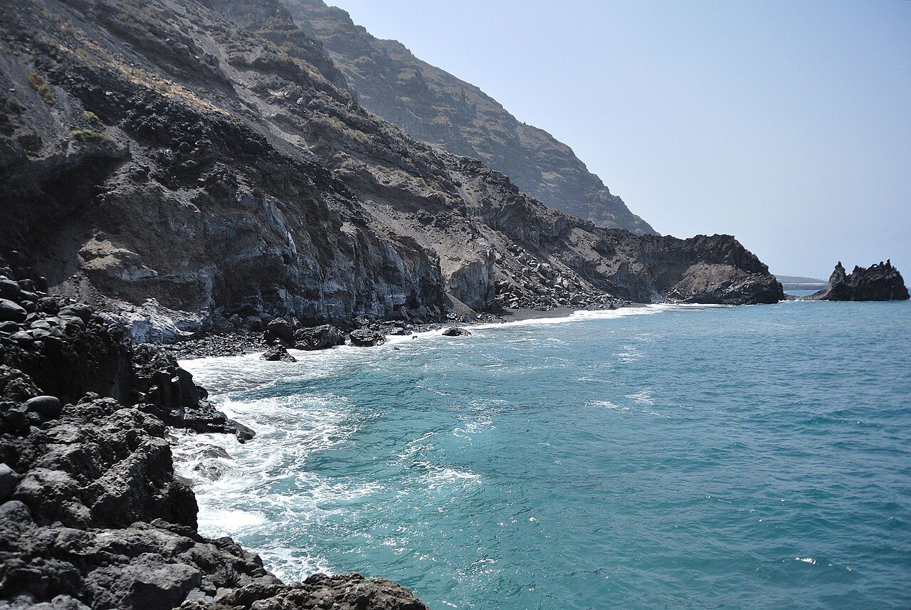 Qué ver en Tijarafe: los acantilados del noroeste de La Palma sobre el Atlántico