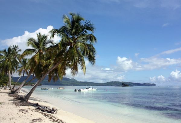 Vistas del pueblo costero de Las Galeras, punto de partida para descubrir Samaná