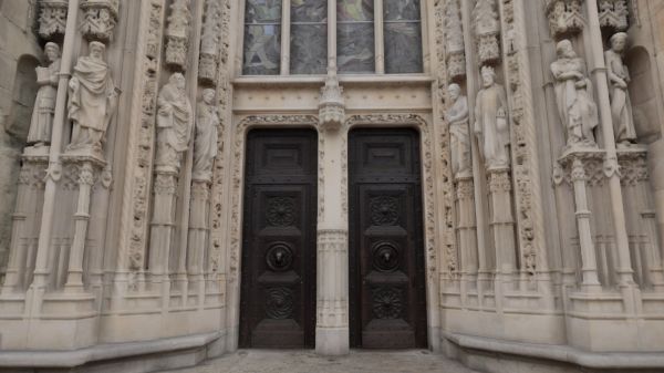 Qué ver en Lausana: la catedral gótica dominando el casco histórico