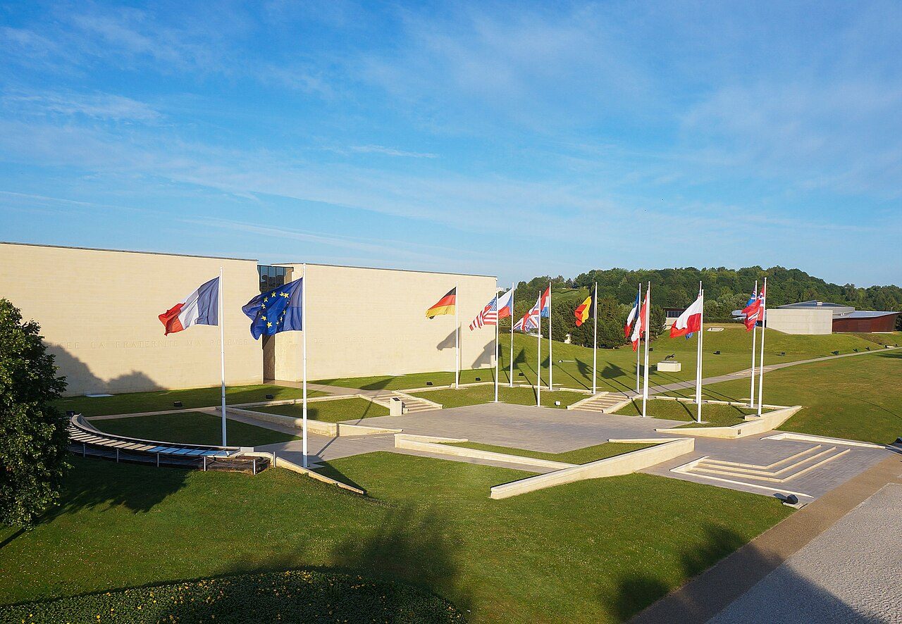El Memorial, parada clave para entender qué ver en Caen y su historia