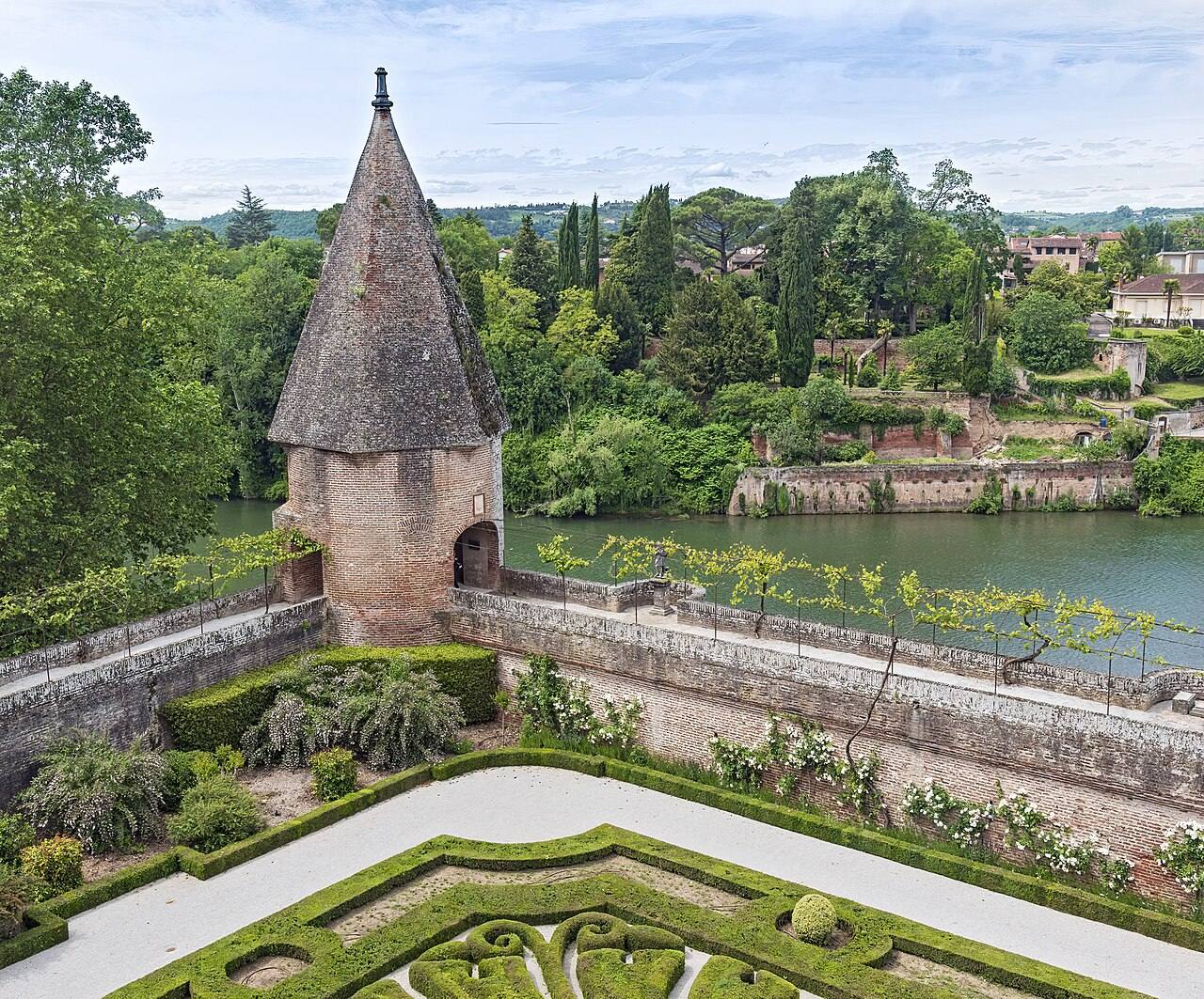 Palacio y jardines de la Berbie, sede del museo Toulouse-Lautrec en Albi