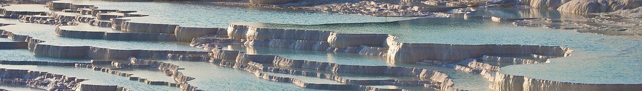 Las piscinas naturales de Pamukkale, la excursión más fotografiada desde Esmirna