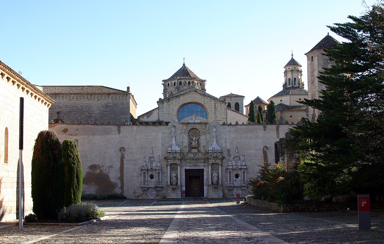 El monasterio de Poblet, una excursión imprescindible desde La Pineda