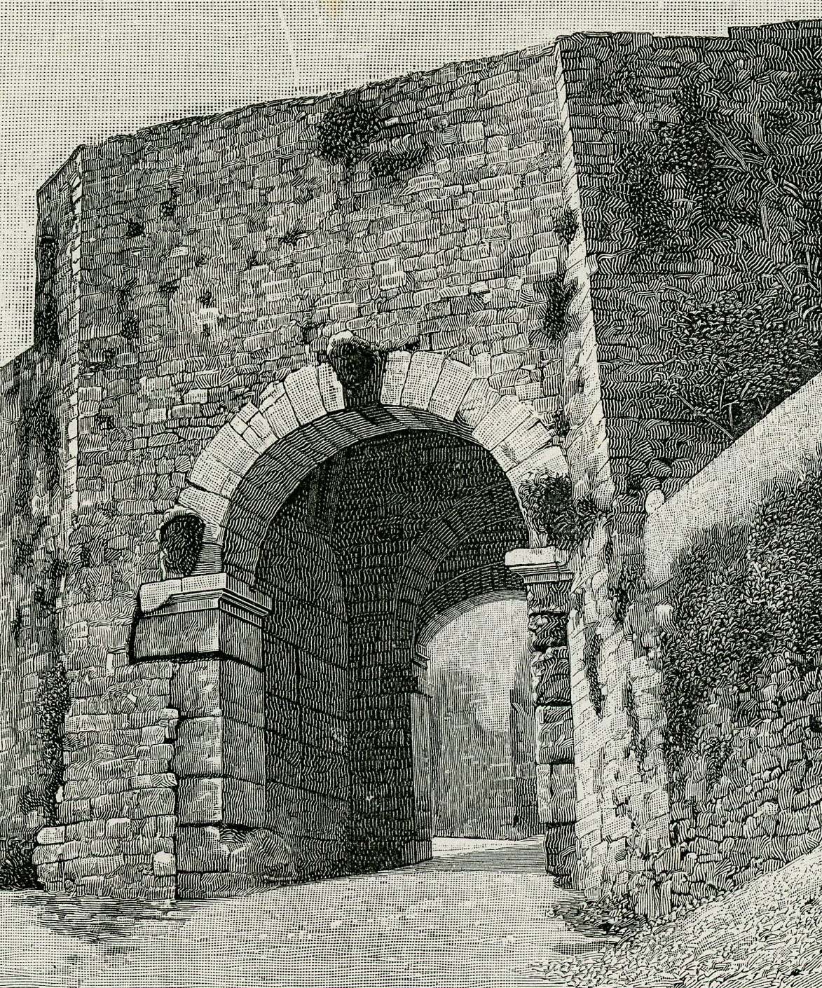 La Porta all'Arco, una de las puertas etruscas imprescindibles que ver en Volterra