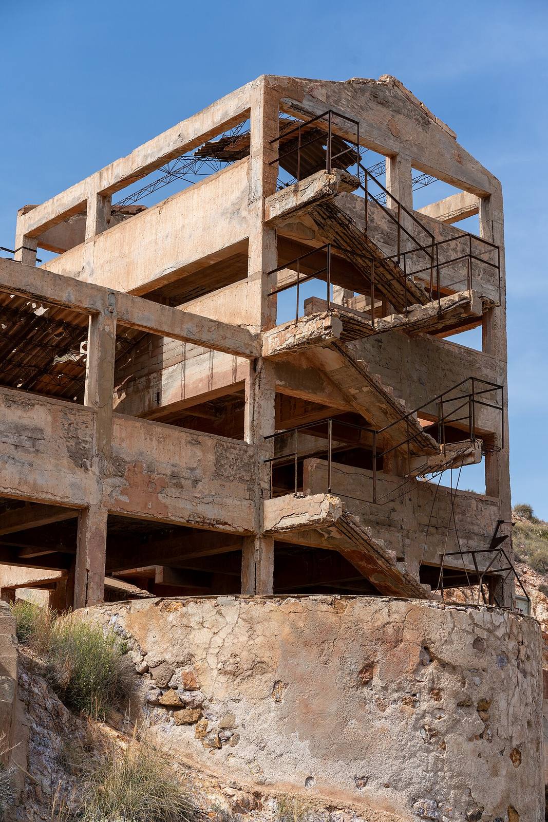 Las minas de Rodalquilar, una excursión cercana muy fotogénica desde Las Negras