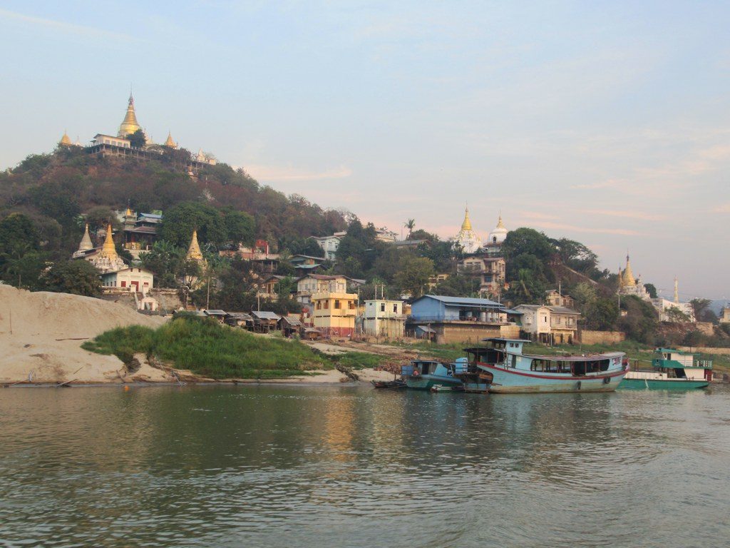 La colina de Sagaing, otra excursión imprescindible cerca de Mandalay