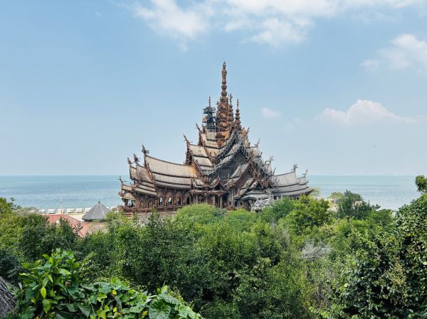 El Santuario de la Verdad, parada obligada de qué ver en Pattaya