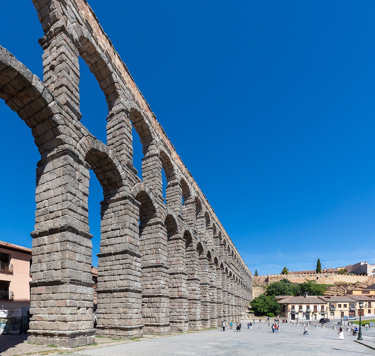 El Acueducto romano, símbolo de qué ver en la provincia de Segovia.
