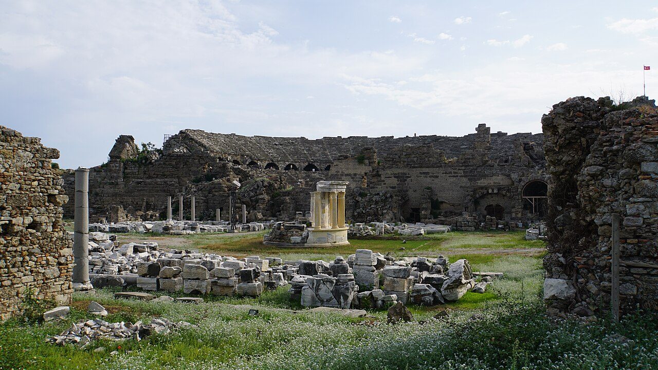 El teatro romano de Side, uno de los imprescindibles que ver en la ciudad