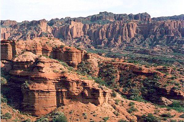 Formaciones rojizas del parque, una excursión imprescindible desde Potrero de los Funes