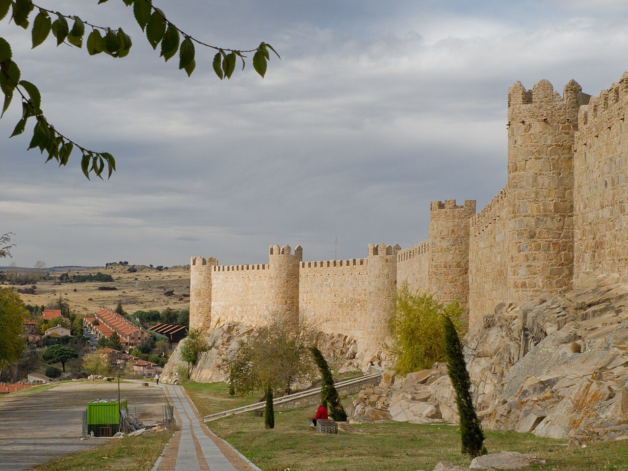 La muralla de Ávila, el gran imprescindible que ver en la ciudad