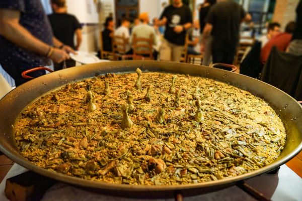 La paella valenciana, plato estrella de dónde comer en El Palmar