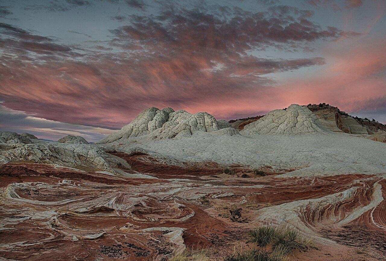 Las formaciones caleidoscópicas de White Pocket, la excursión estrella cerca de Kanab