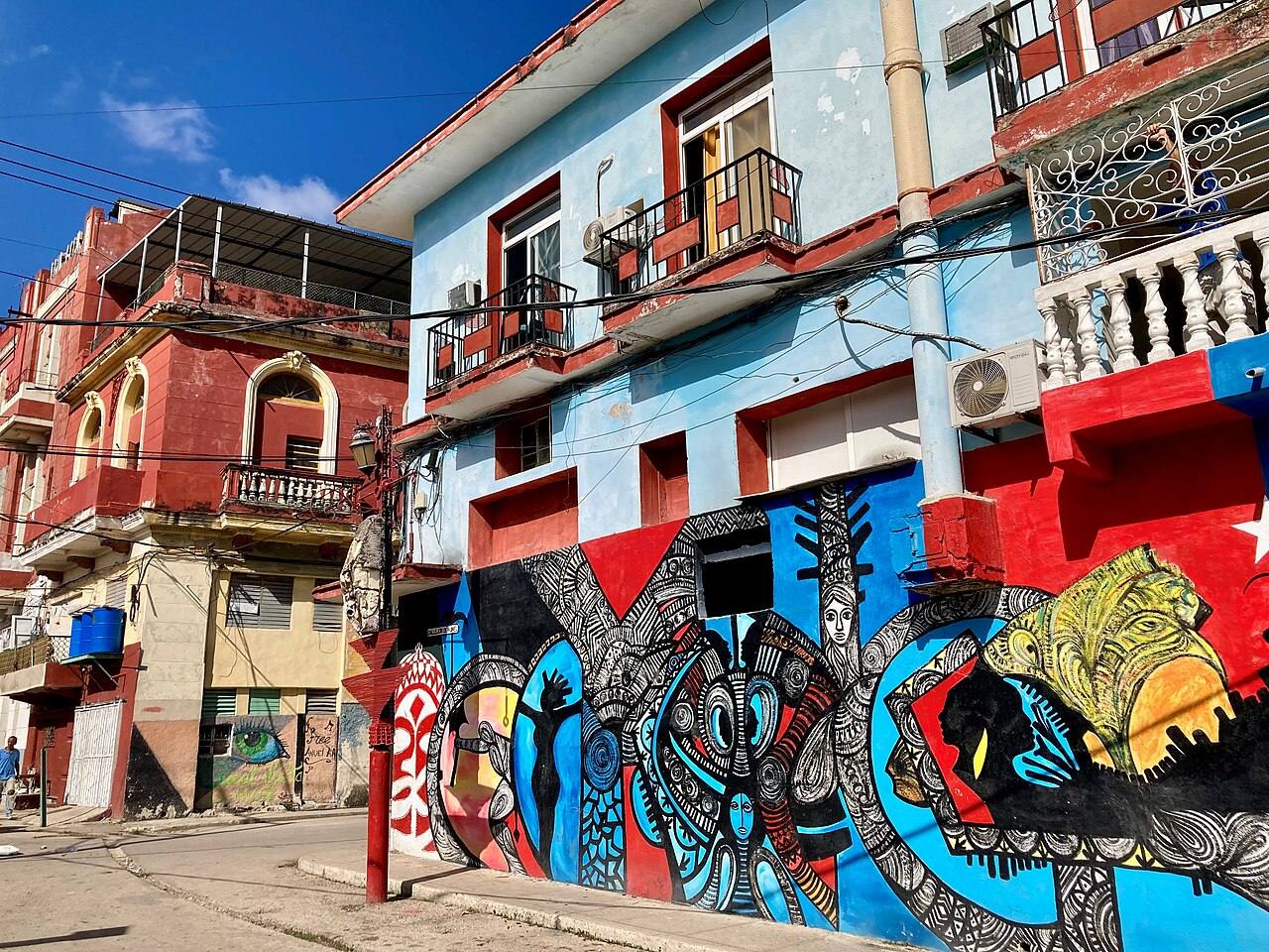El colorido Callejón de Hamel, arte afrocubano que ver en La Habana