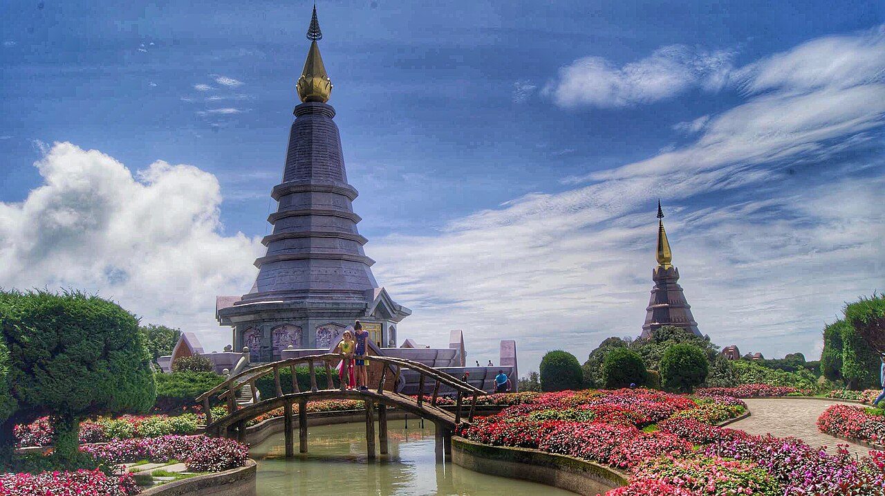 Las Pagodas Gemelas del Doi Inthanon, una excursión clásica desde Chiang Mai