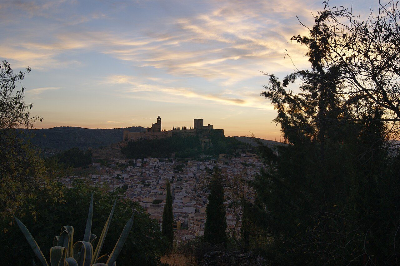 Vista de la Fortaleza de la Mota, imprescindible que ver en Alcalá la Real