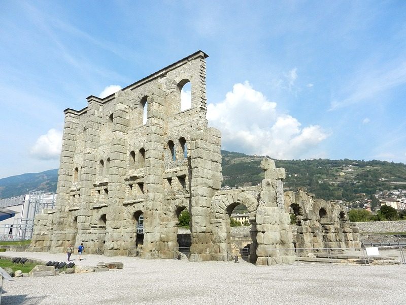Excursión a Aosta, la Roma de los Alpes, desde Courmayeur
