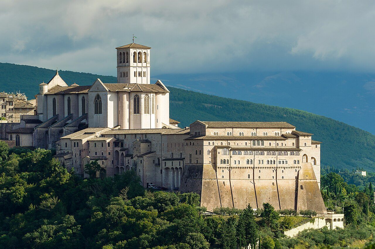 Asís, la excursión más popular cerca de Perugia, en el corazón de Umbría