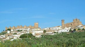 Vista de Baños de la Encina, un imprescindible que ver en Jaén